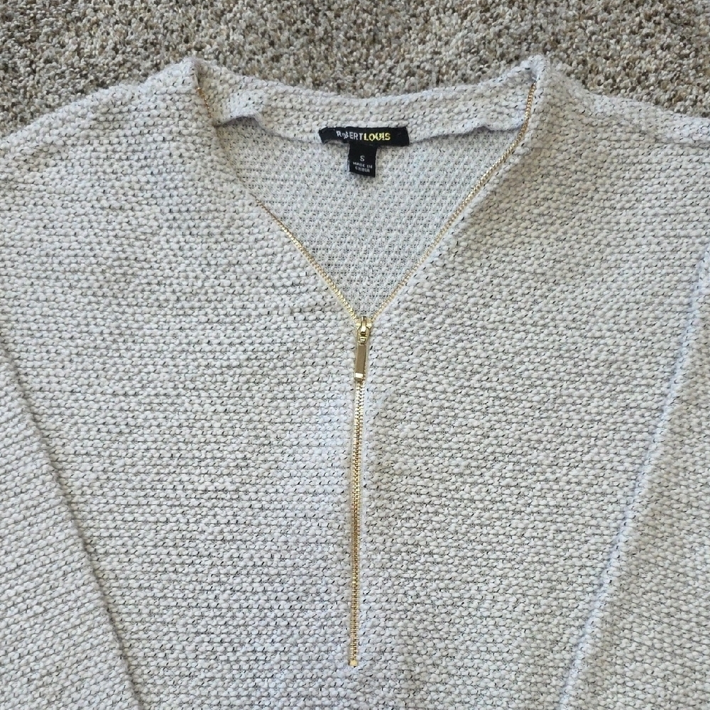 Light Gray Knit Sweater with Gold Zipper - Picture 3 of 11